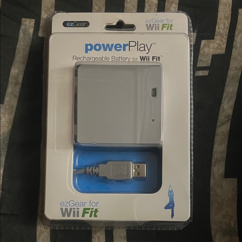 ezGear PowerPlay Rechargeable Battery for Wii Fit
